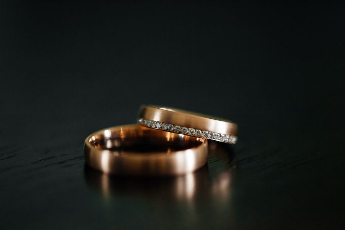 goldene Eheringe.